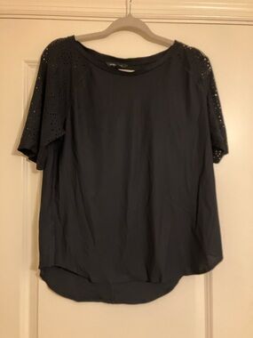 Banana Republic Black Laser Cut Top Size Medium